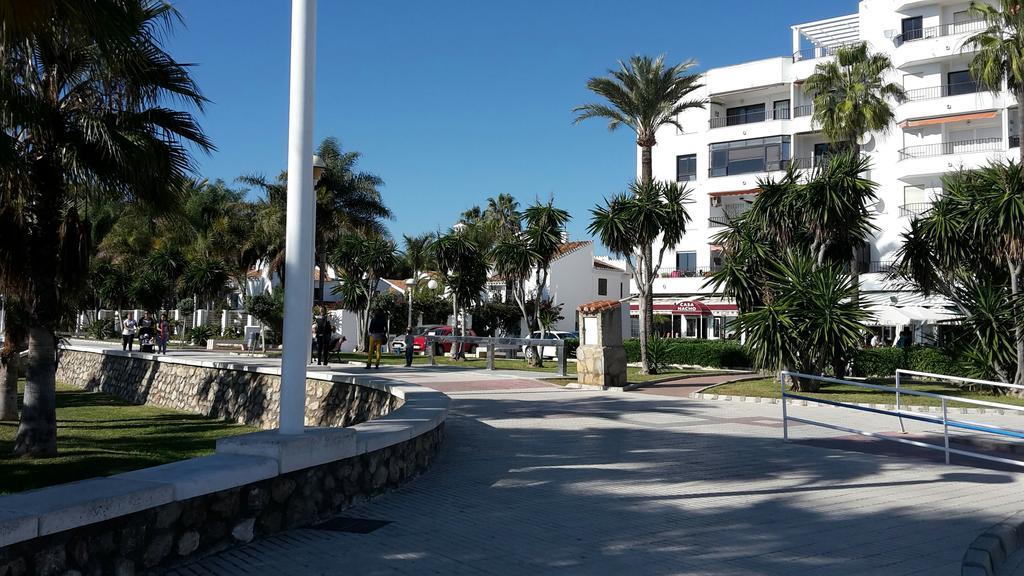 Apartment Estudio Caleta De Velez