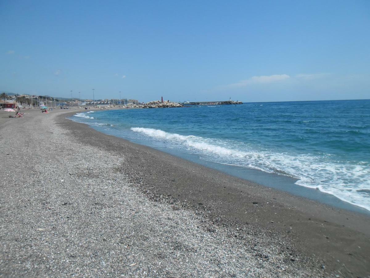 Estudio * Caleta De Velez